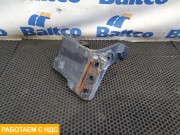 Кронштейн передней рессоры левый