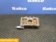 Кронштейн передних стремянок